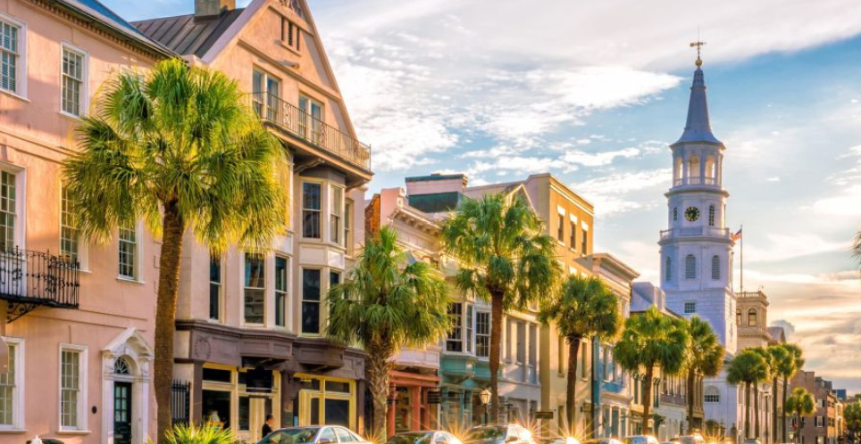 Charleston roads in April historic homes 